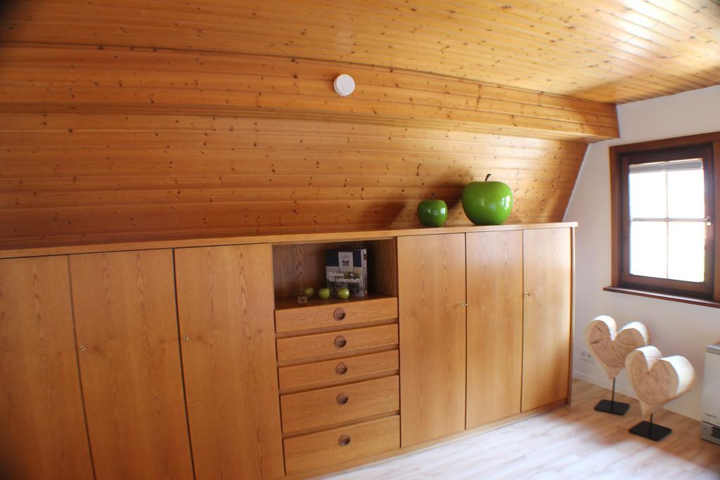 Ferienwohnung Herds Eintracht บาเดน-บาเดน ห้อง รูปภาพ
